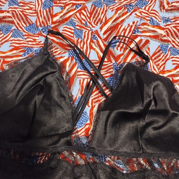 Victoria Secret Elegant Black Lace Trim Short Nightgown - Picture 5 of 13